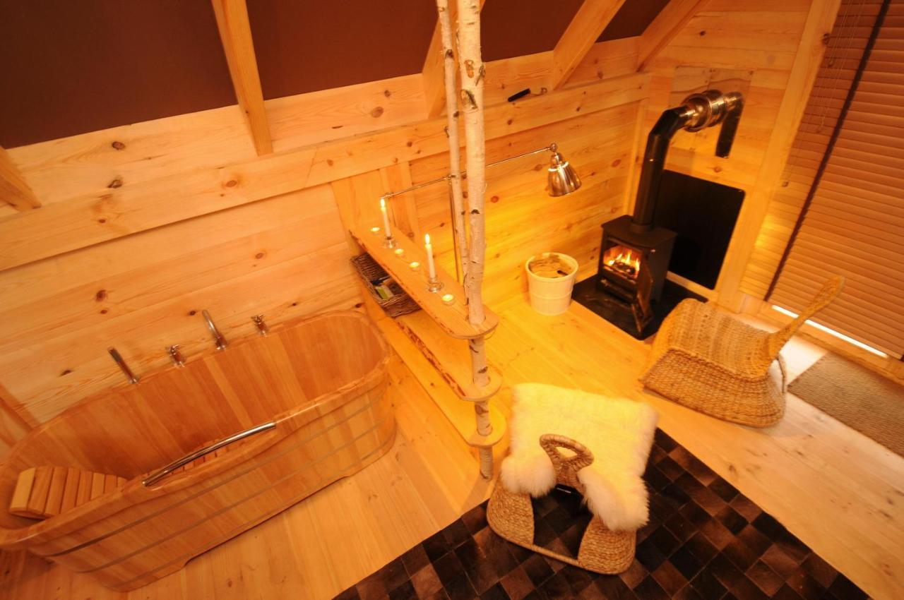 Cabane Lodge Domaine Du Lac Chambon Murol Luaran gambar