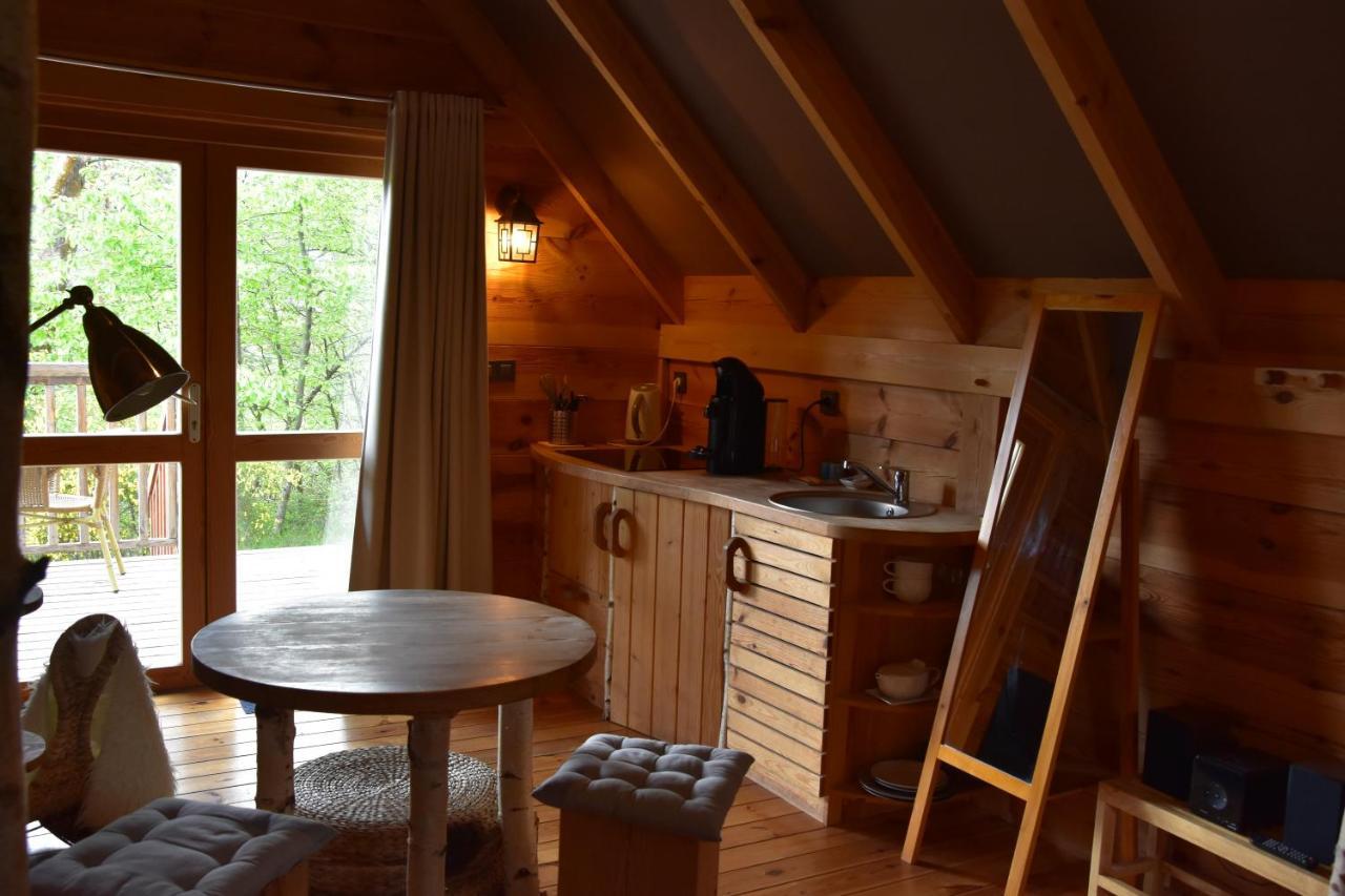 Cabane Lodge Domaine Du Lac Chambon Murol Luaran gambar