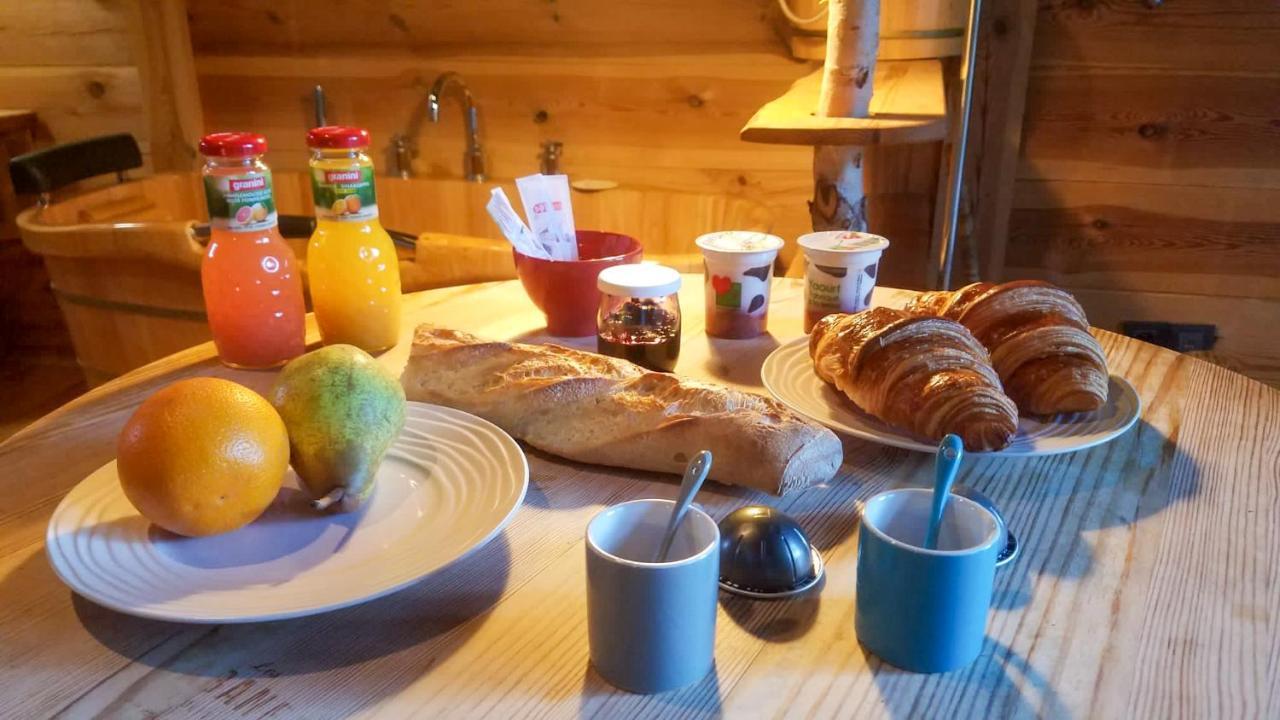 Cabane Lodge Domaine Du Lac Chambon Murol Luaran gambar